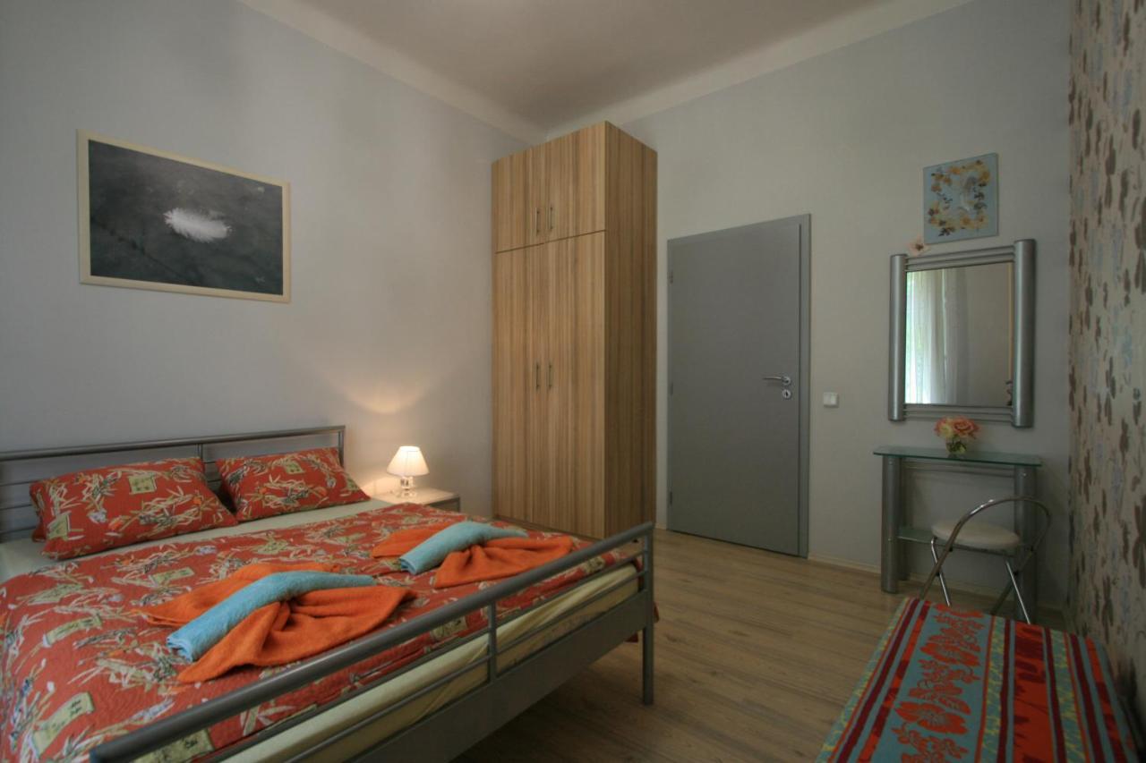 Apartment No 21 - I P Pavlova 34 卡罗维发利 外观 照片